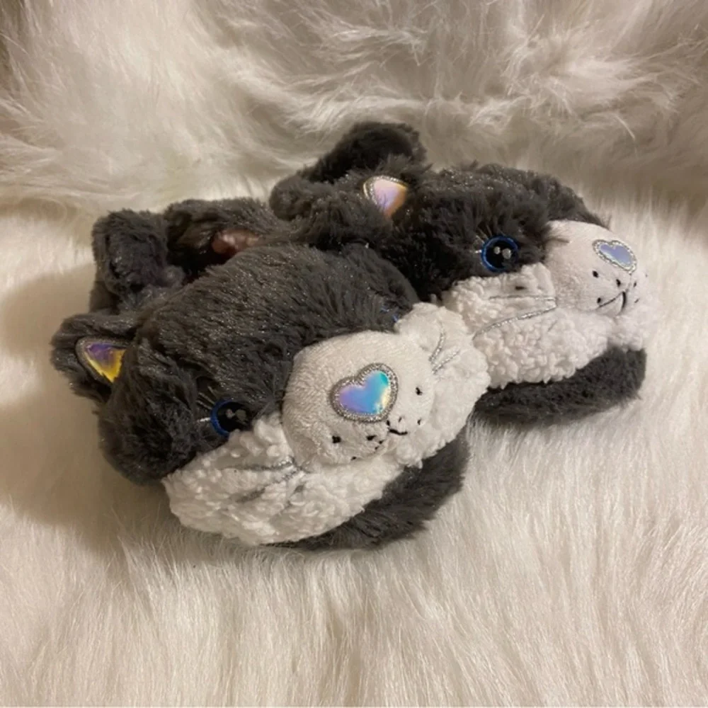 Wonder Nation‎ Cat Slippers Size 13-1 Gray white Color Slip On New